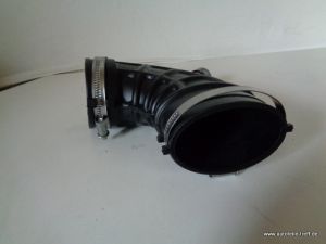 Schlauchbogen Luftreiniger Opel Movano A 9120917