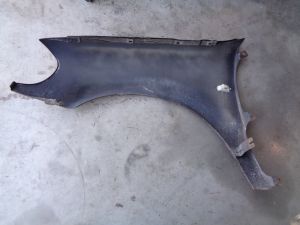 Kotfl�gel vorne rechts Mercedes ML W163 schwarz 040