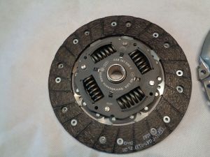 Kupplungsdruckplatte Kupplungsscheibe Audi A3 8L Golf 3 1,9 TDi 