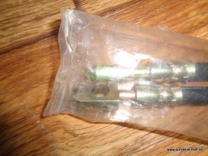 1 Satz Bremsschl�uche vorne VW Caddy 3 04-15